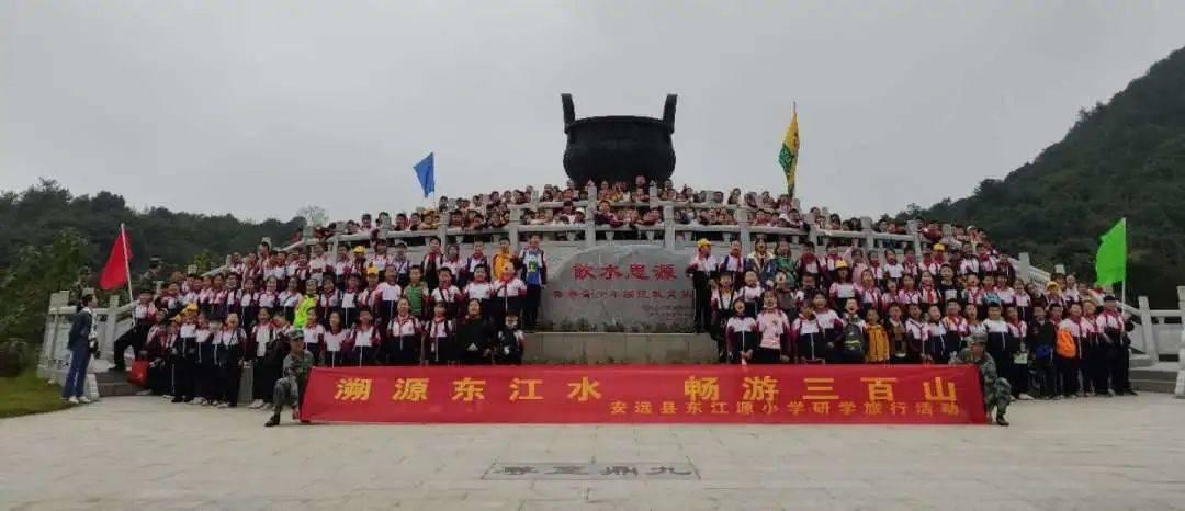 中行巨鹿支行上门为农民工办卡